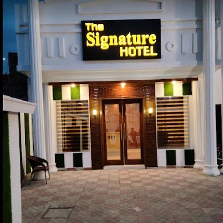 The Signature Hotel Multan Exterior photo